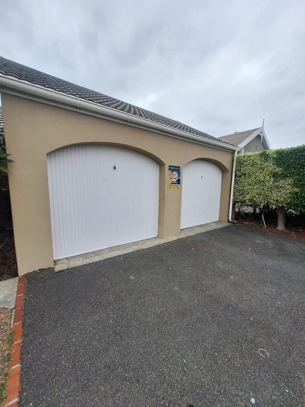 3 Bedroom Property for Sale in Plattekloof Glen Western Cape